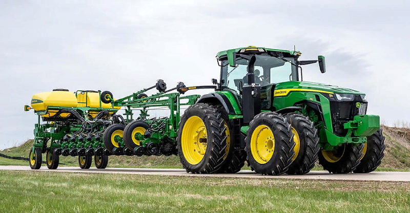 Traktor John Deere 18/5000